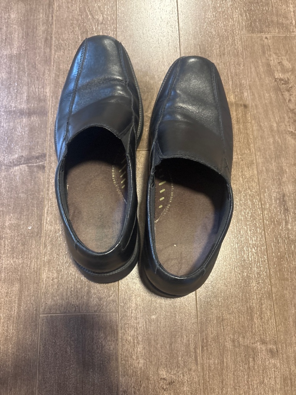 Men’s dress shoes